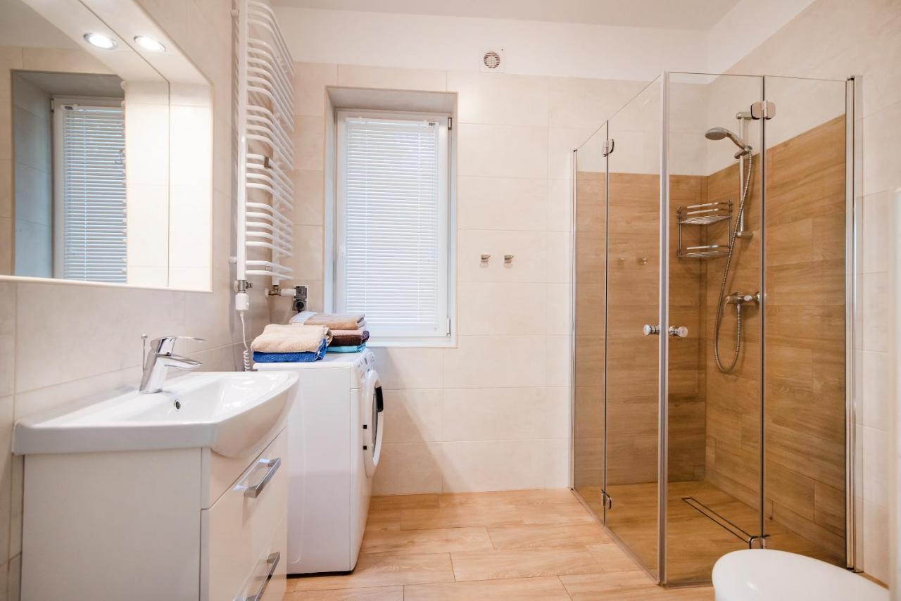 Apartament Pod Zaglem Z Widokiem Na Jezioro, Oczy Mazur Gizycko Exterior photo